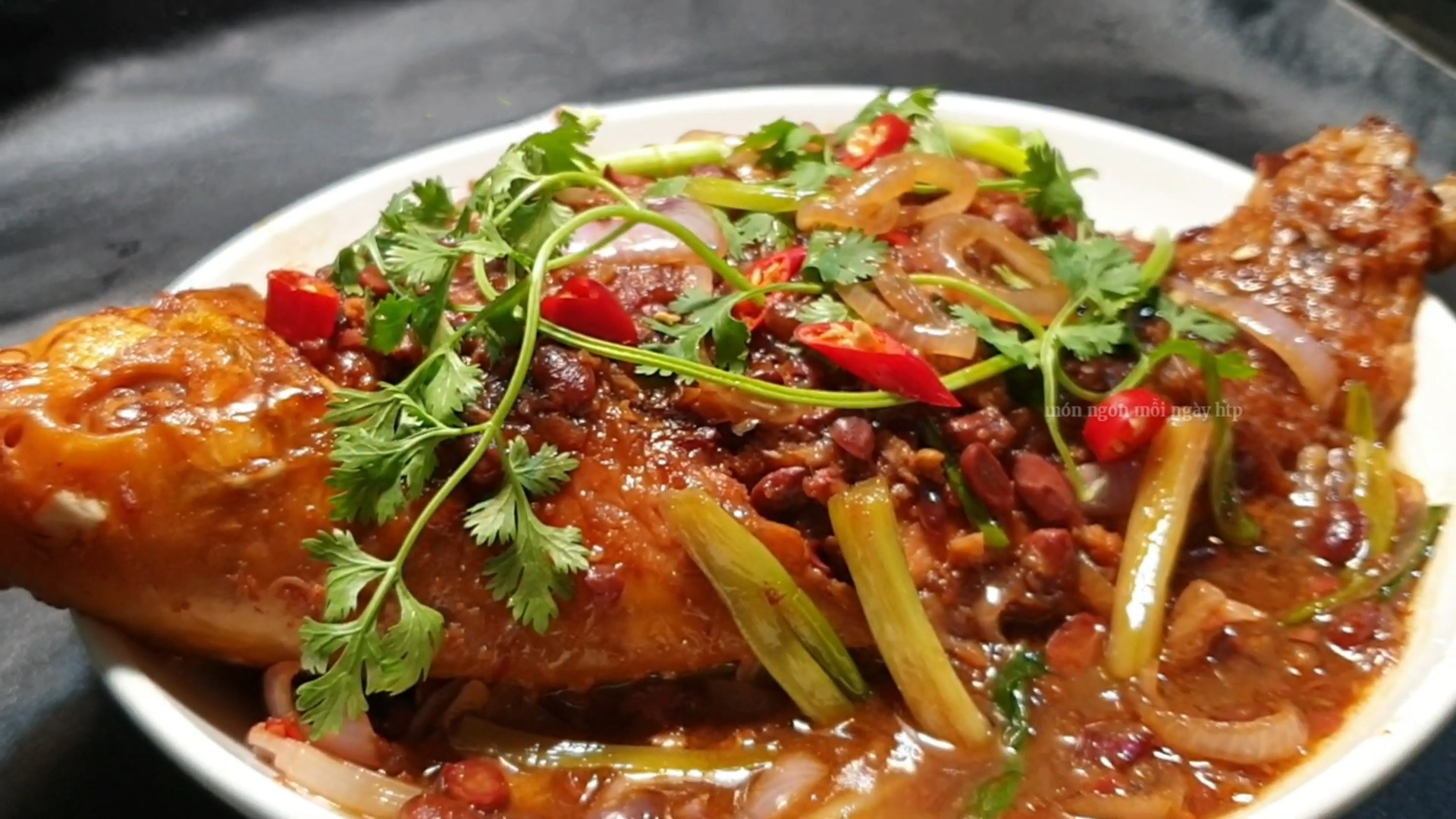 ca chep kho tuong hot 1
