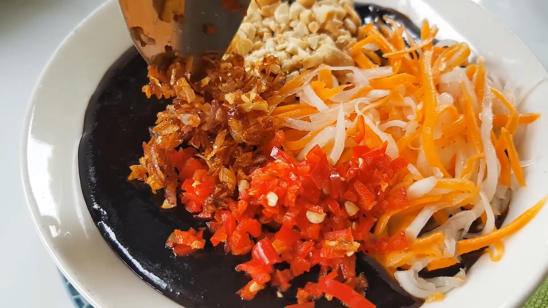 cach lam tuong hot cham goi cuon 7