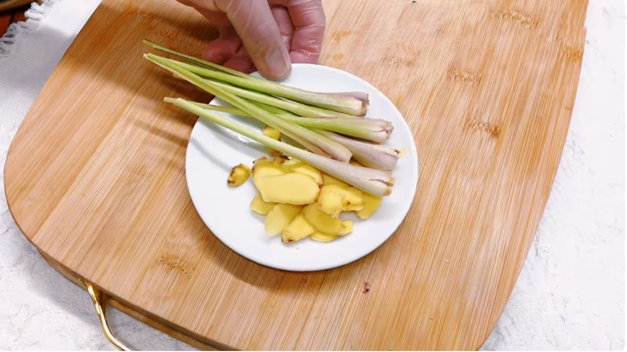 mực nướng sa tế chay
